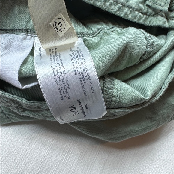 Sage green Oshkosh Overrall skirt kids 3 T - Picture 4 of 4